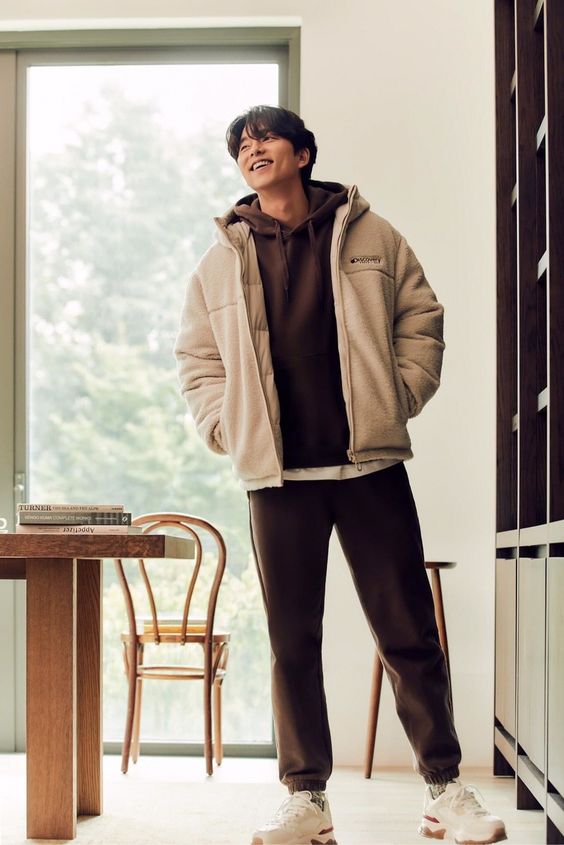 Chill in Style 2024 : Winter Korean Men's Outfit Ideas to Beat the Cold
