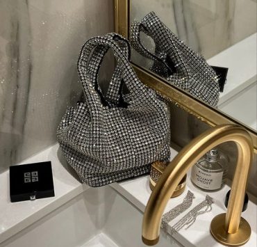 Shine Bright with These Must-Have Sparkle Purses For Every Party
