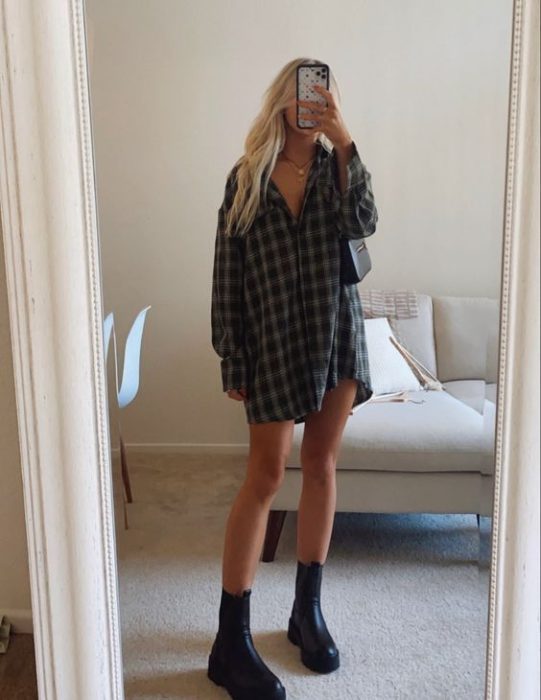 The Ultimate Guide to Wear Plaid Shirt Trend in 2024
