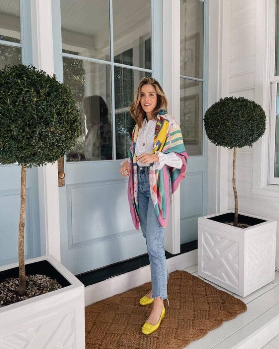 How to Wear the Bandana Scarf for Spring Fashion 2024
