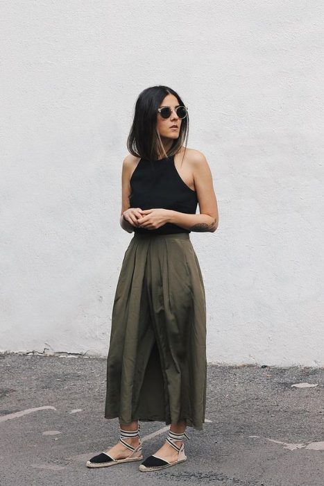 What To Wear With Olive Green For Spring Wardrobe 2024