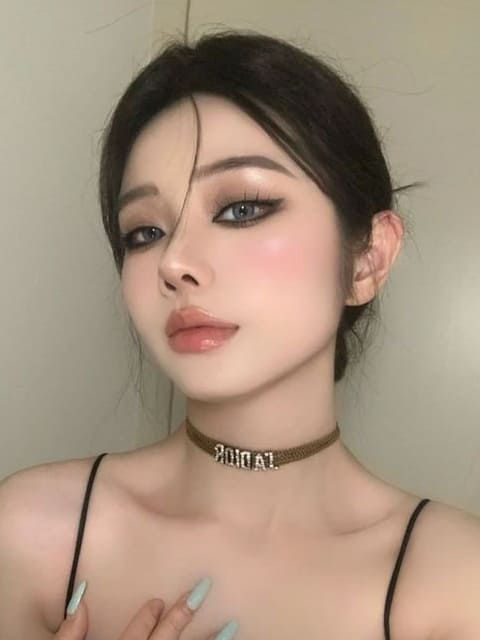 The Ultimate Asian Smokey Eye: A Step-by-Step Tutorial