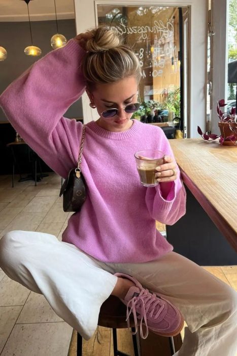 A Guide to Hairstyling According To The Neckline Styles