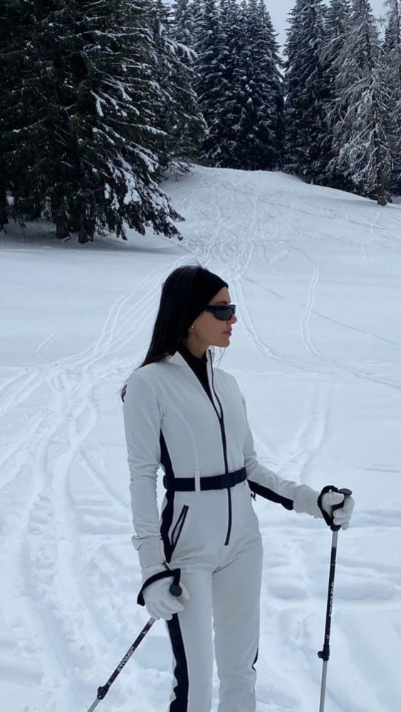 Après-ski Trend: How to Look Effortlessly Stylish After a Day on the Slopes