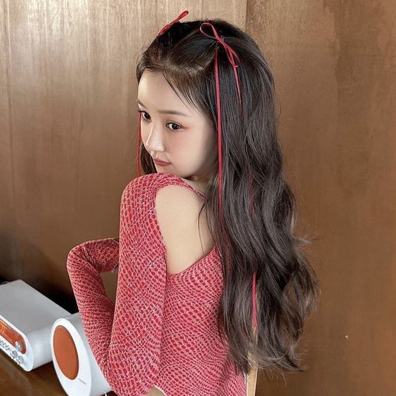 7 Easy Hairstyle Ideas Of 2024 That Went Viral On Tiktok