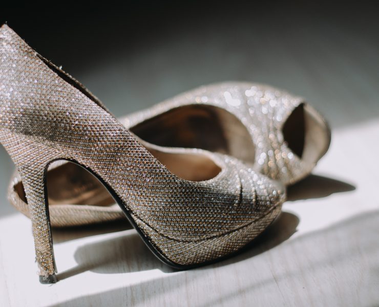 Things To Consider When Buy A Pair of Metallic Shoes