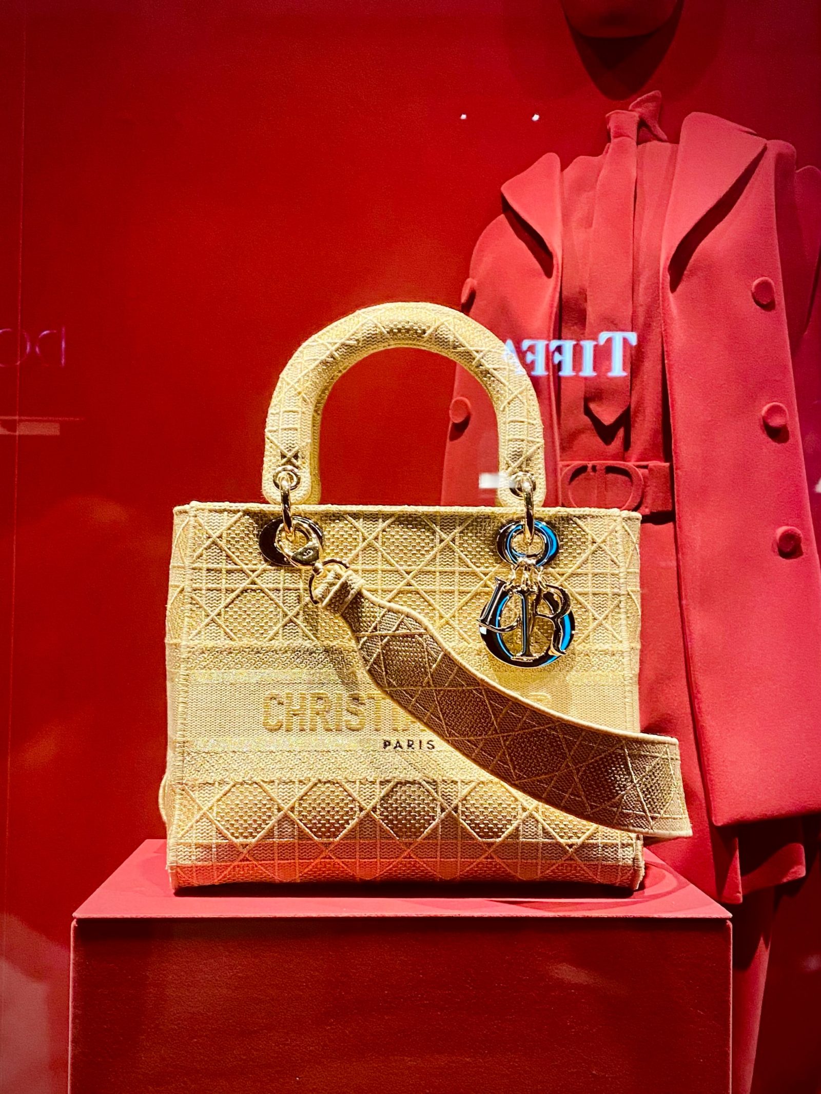 4 Must-Know Restoration Services for Fashion Enthusiasts
