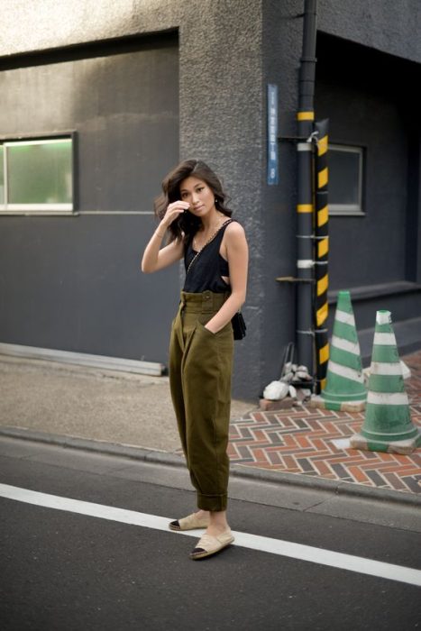 What To Wear With Olive Green For Spring Wardrobe 2024