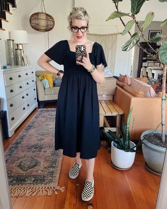 Style Guide to Wear Slip On Sneakers in 2023