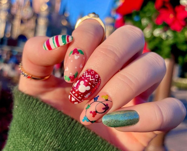Looking For Christmas Nail Design Ideas In 2022? Here Are Some Latest Ideas You Need To Try