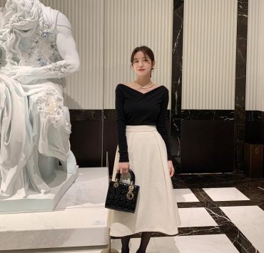 How To Look Formal Yet Stylish On Christmas Dinner Party
