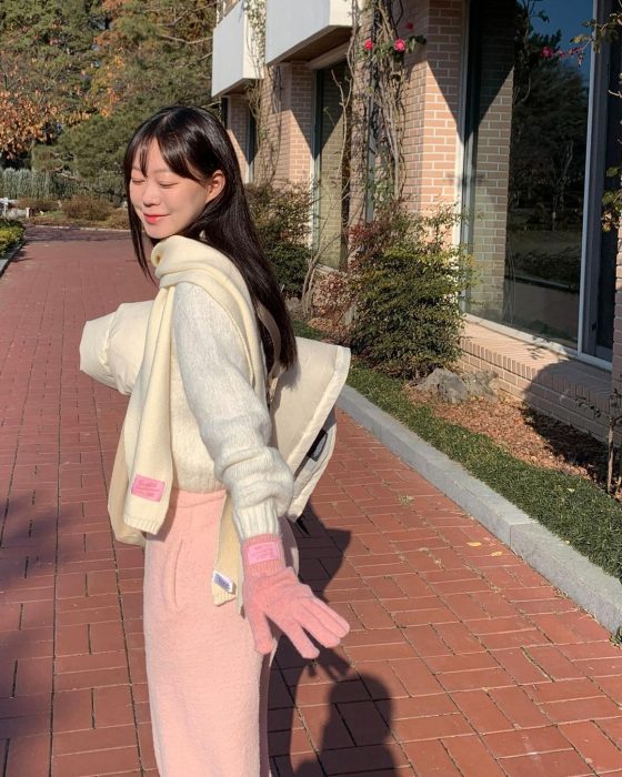 Korean Winter Style 2024: How To Achieve Cozy Aesthetic Look