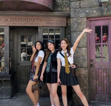 Spooky Squad - The Ultimate Guide to Halloween Costume Ideas With Besties