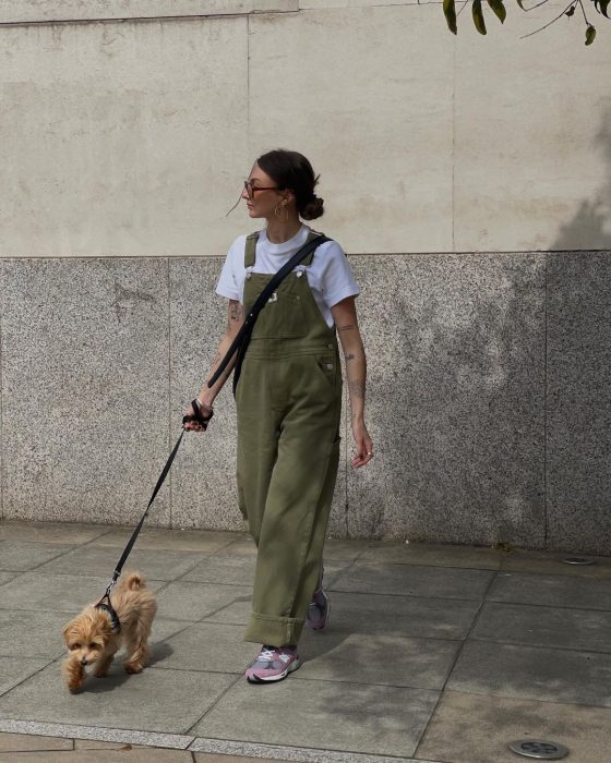 What To Wear With Olive Green For Spring Wardrobe 2024