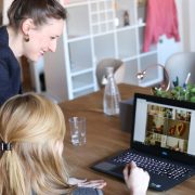 Choose the Best Online Service to Write a Research Essay about Fashion History