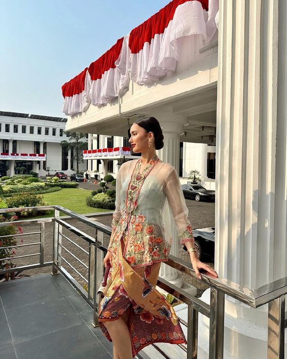 6 Types of Modern Kebaya — The Most Popular Indonesian Traditional Dress