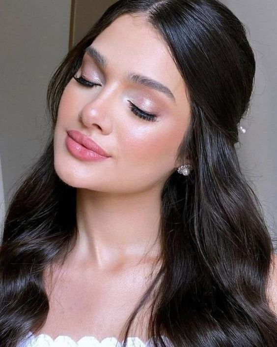 The 4 Most Popular Lipstick Shades For Spring 2024