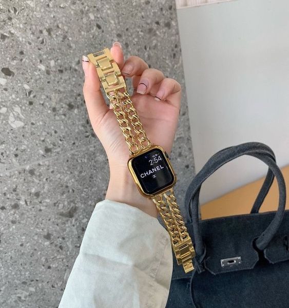 5 Trendy and Chic Smartwatches To Buy On 2024