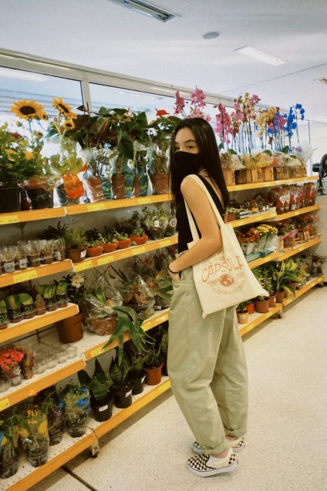 Style Guide to Wear Slip On Sneakers in 2024
