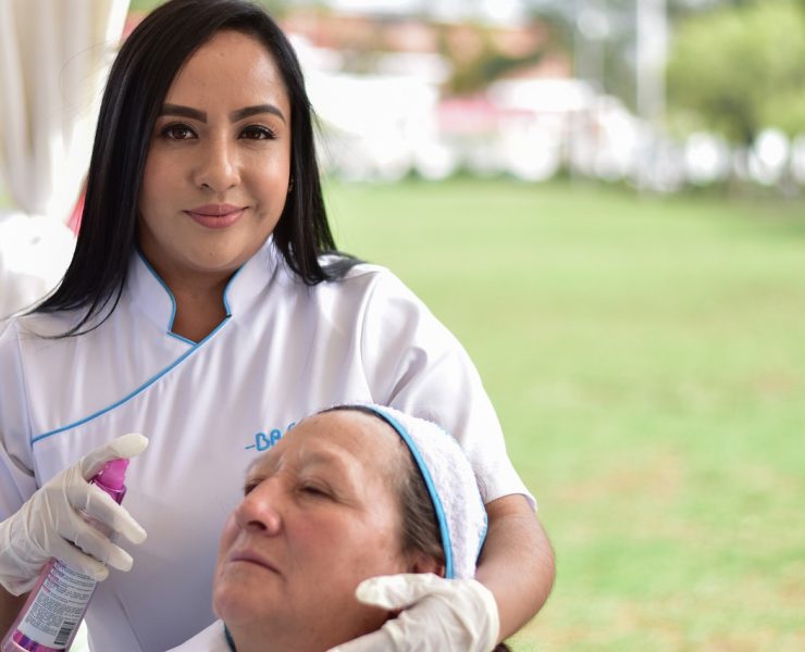 How to Revitalize Aging Skin: Your Comprehensive Skincare Guide