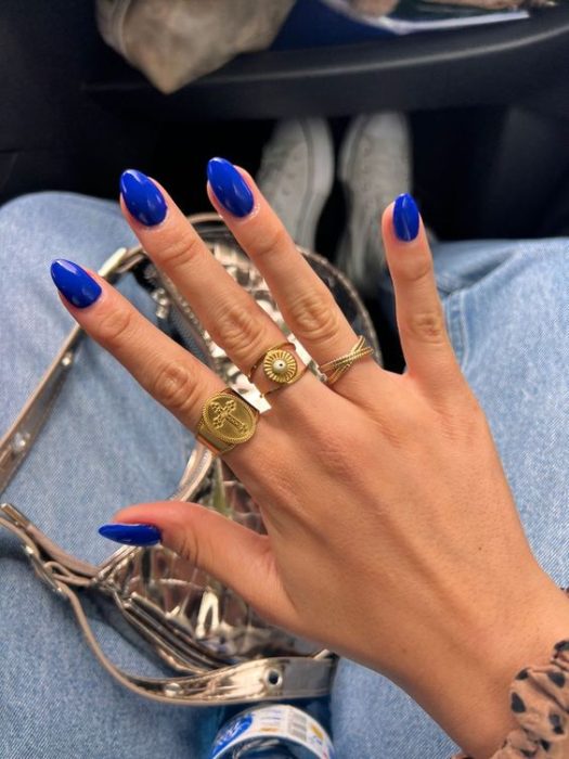 Manicure Trend 2024: Royal Blue Nails That’ll Make You Feel Glamorous