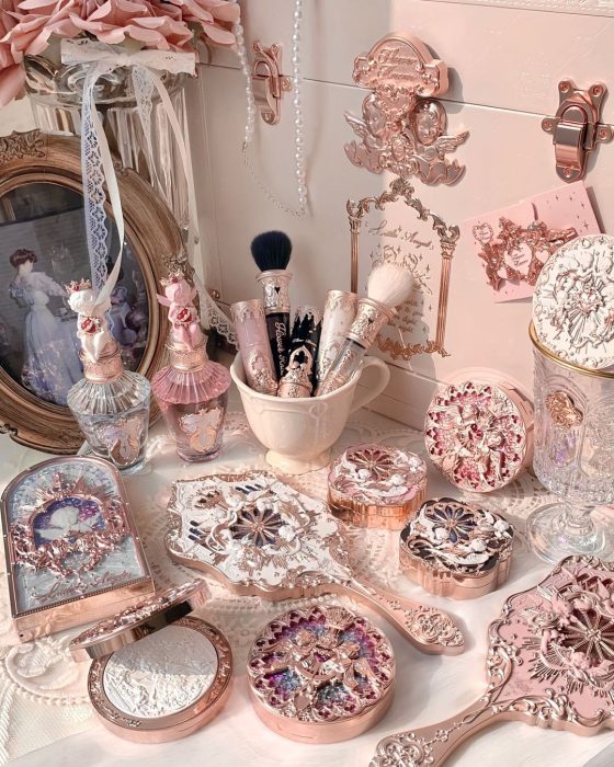 Beauty Trend 2024: 8 Favorite Chinese Makeup Brands You Should Try
