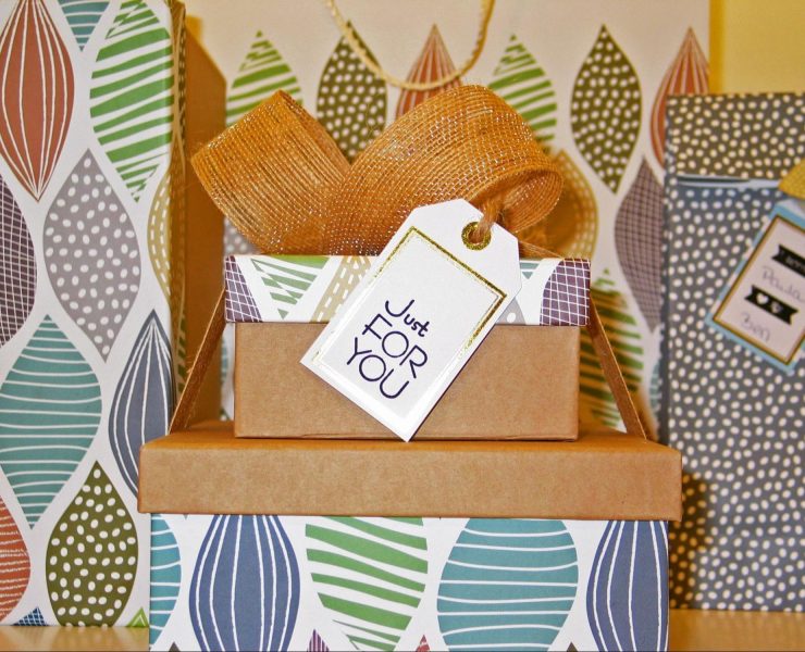 Top Fashion Gift Ideas For Your Geeky Boyfriend That He’ll Love
