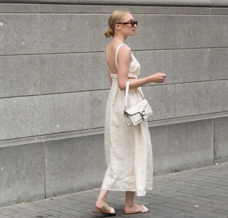 How to Wear Summer Dresses For Evening Look