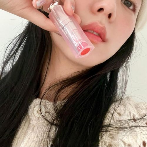 The 4 Most Popular Lipstick Shades For Spring 2024