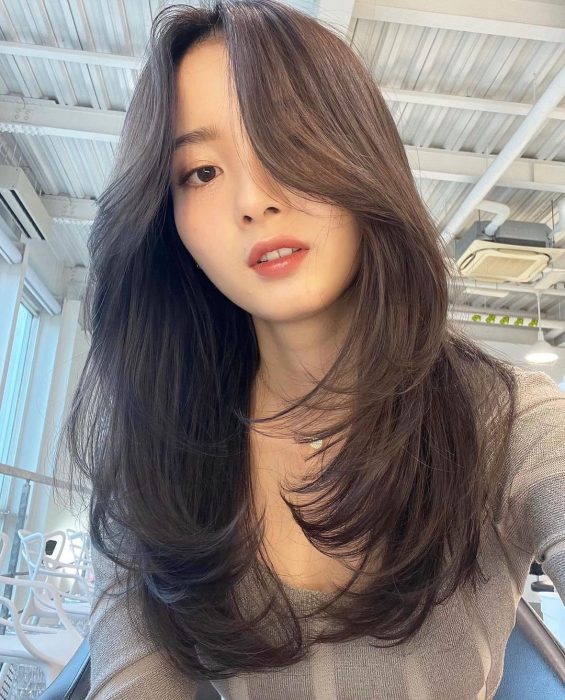 5 Trending Curtain Bangs Korean Hairstyles 2024