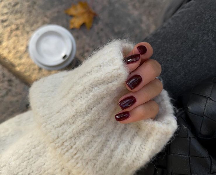 The Cherry Mocha Nail Polishes Trend For Late Fall 2023