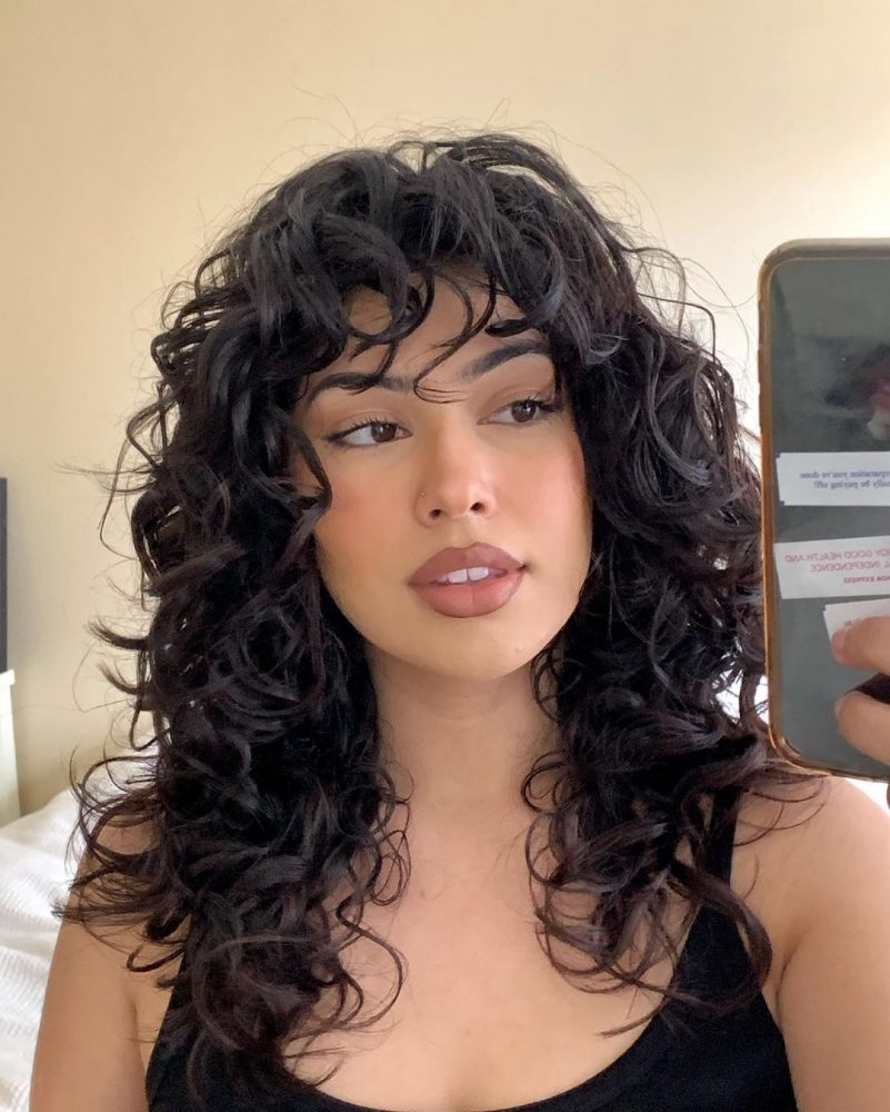 Everything You Need To Know About The Wolf Haircut Trends