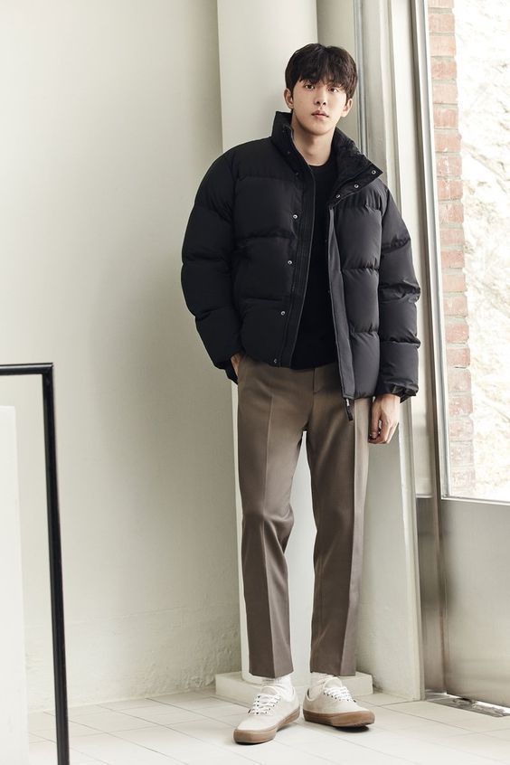 Chill in Style 2024 : Winter Korean Men's Outfit Ideas to Beat the Cold