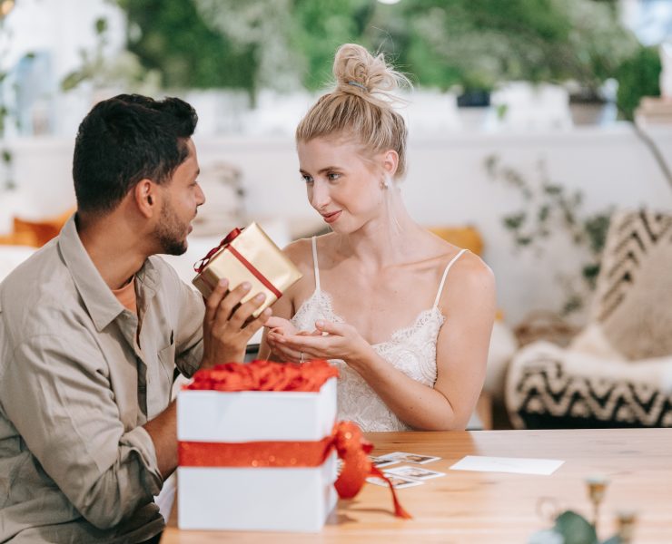 Surprise Your Dad with These Amazing Gift Ideas