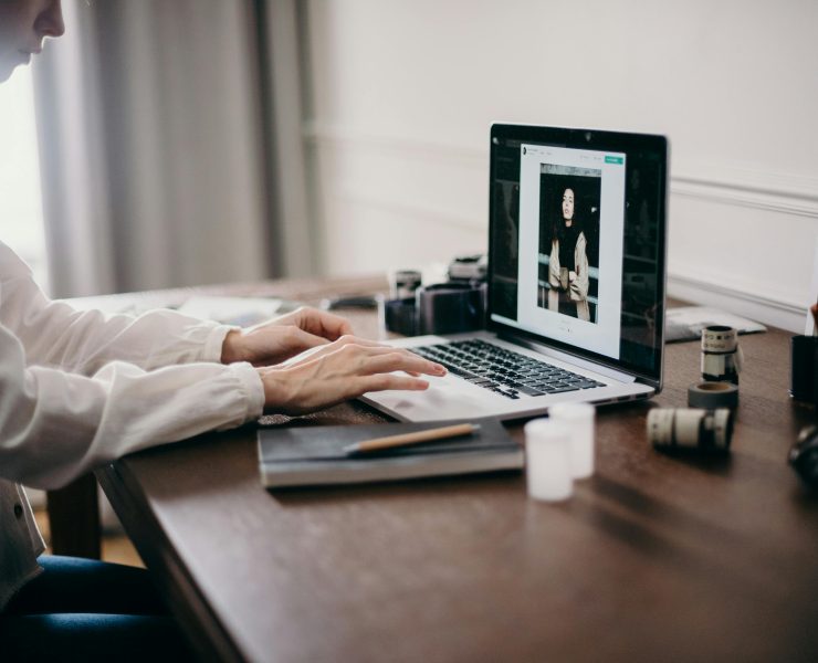 Simplicity in Design: Intuitive Product Interface