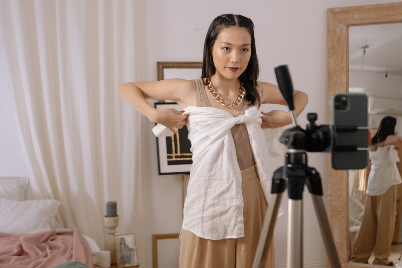 Earn Income with Your Love of Fashion