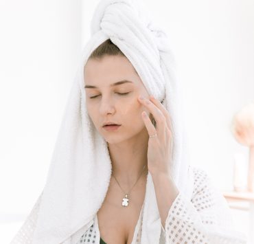 Eternal Elegance: Mastering the Art of Timeless Beauty Regimens
