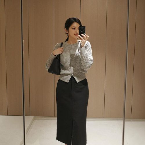 The Ultimate Guide to Spring 2024: Styling Your Cardigan Sweater