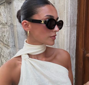 A Guide to Hairstyling According To The Neckline Styles