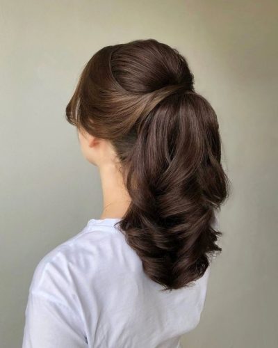 7 Easy and Cute Christmas Hairstyle Ideas for Every Occasion