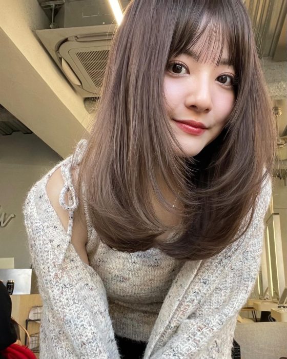 The Ultimate Guide to Medium Hairstyle Trends for 2024