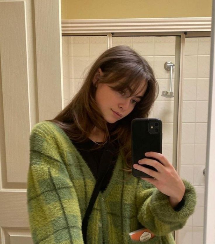 Achieving the Pretty Hair With Korean Wispy Bangs Trend