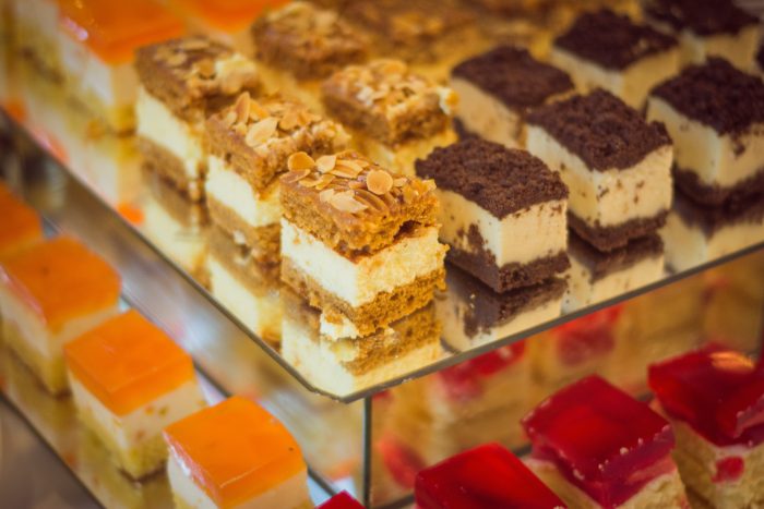 How to Satisfy Your Sweet Tooth with Healthy Cake Options