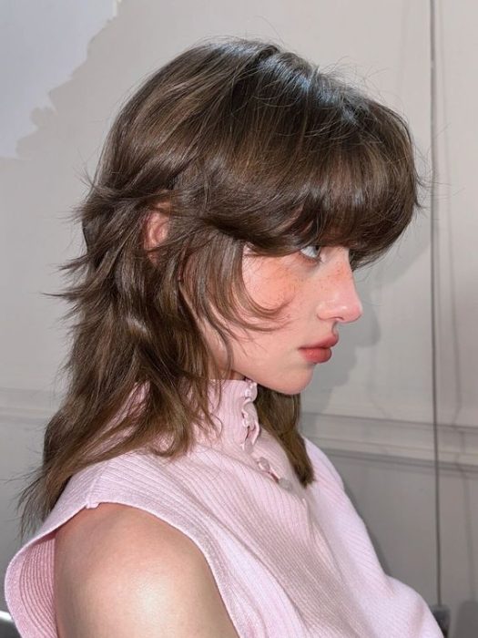 How to Rock the Mullet Haircut Trend For Women In 2024