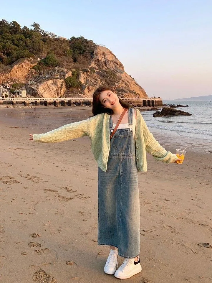 The Chicest Ways To Wear Denim Overalls On 2024