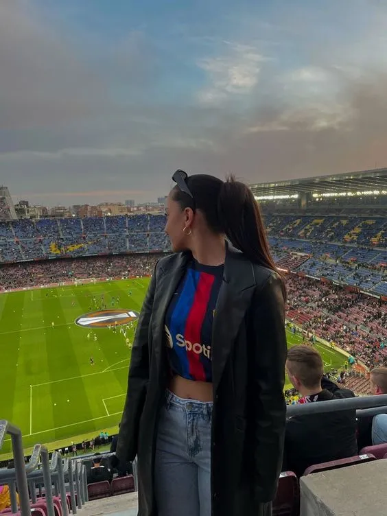 What to Wear to a Soccer Game — A Guide To Football Fan's Wardrobe!