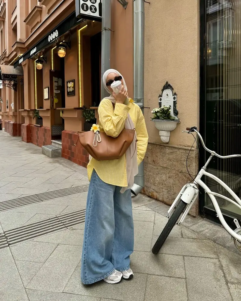 How to Wear Yellow Anywhere – Your Ultimate 2024 Style Guide