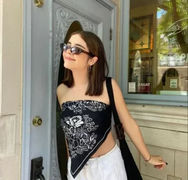 5 Chic Ways to Wear Scarf For Summer Look 2024