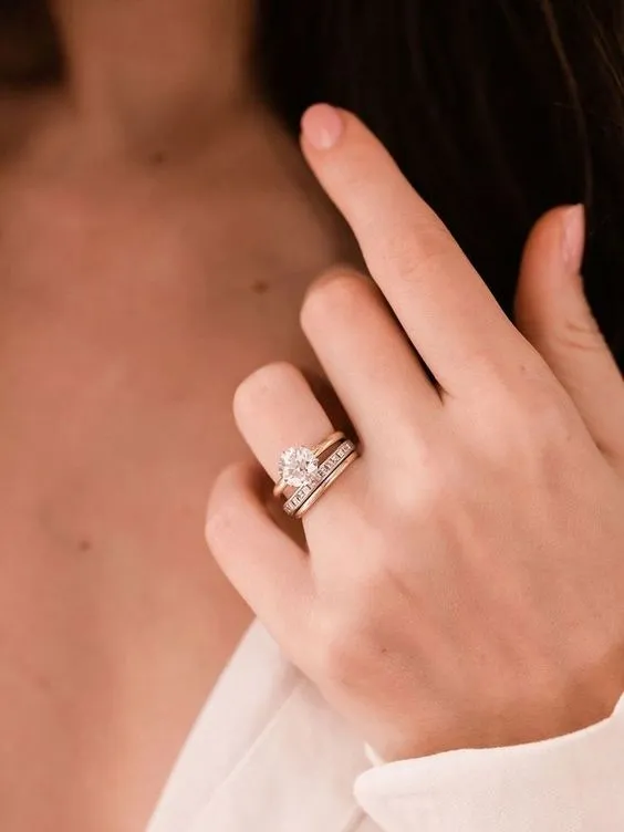 More Rings, More Stylish! How to Stack Rings in 2024