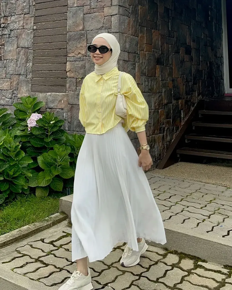 How to Wear Yellow Anywhere – Your Ultimate 2024 Style Guide